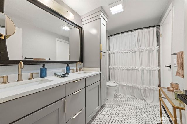 34408 27th Avenue SW, Federal Way, WA 98023