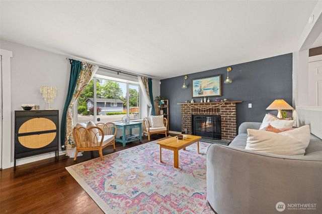 34408 27th Avenue SW, Federal Way, WA 98023