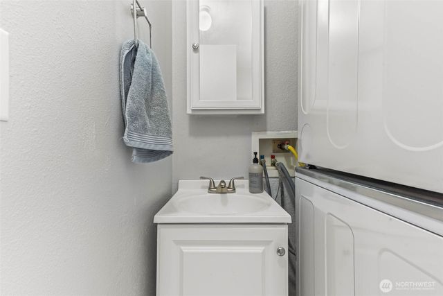 34408 27th Avenue SW, Federal Way, WA 98023