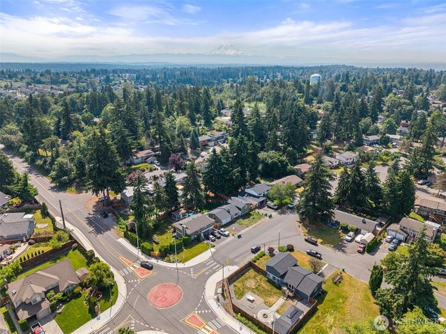 34408 27th Avenue SW, Federal Way, WA 98023
