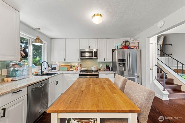 34408 27th Avenue SW, Federal Way, WA 98023