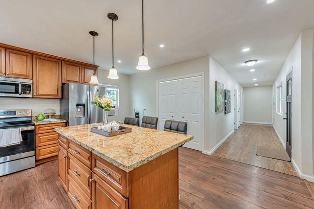 2468 Hidden Lane, Hayward, CA 94541