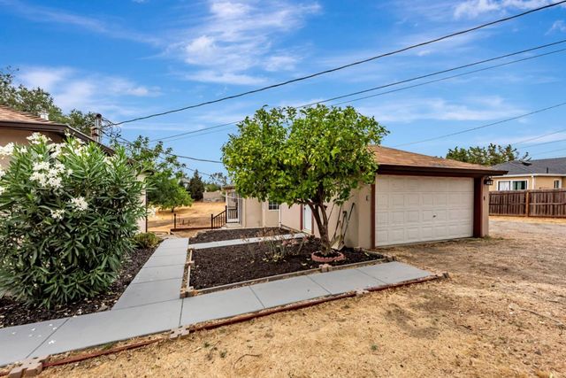 2468 Hidden Lane, Hayward, CA 94541