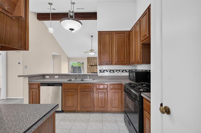 14338 Royal Hill Drive, Houston, TX 77083