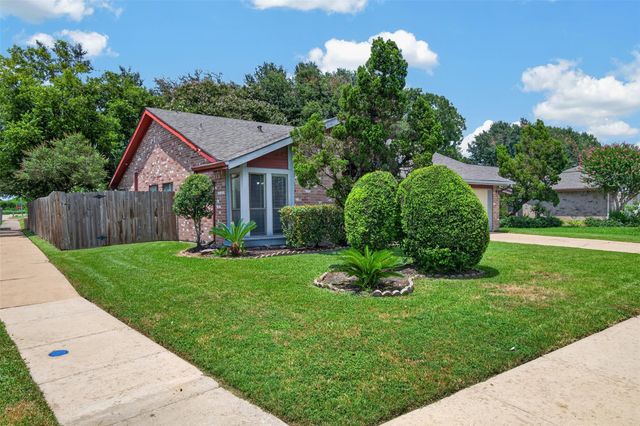 14338 Royal Hill Drive, Houston, TX 77083