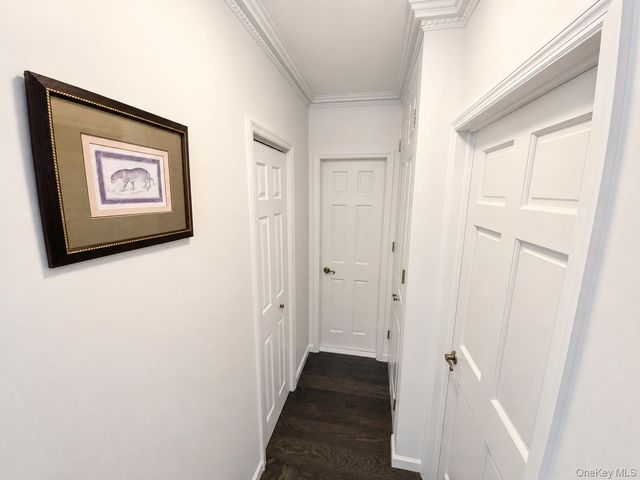 26910 Grand Central Parkway 8F, Floral Park, NY 11005