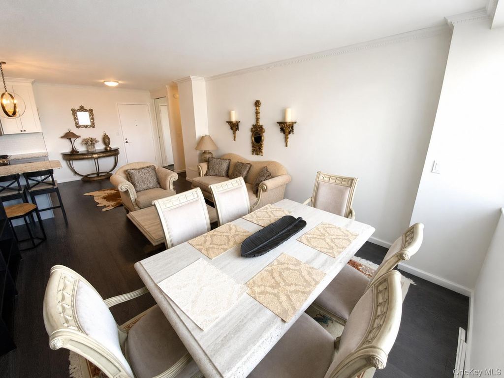 26910 Grand Central Parkway 8F, Floral Park, NY 11005 — photo 5