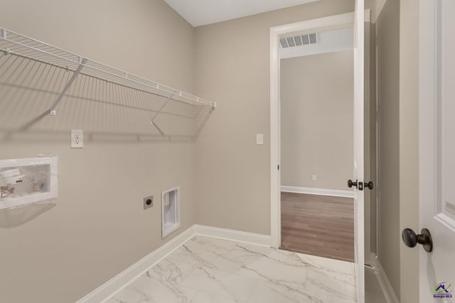 220 Farmland Circle, Perry, GA 31069