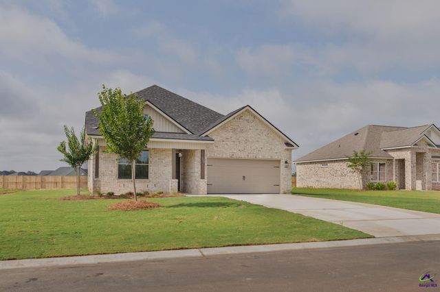 220 Farmland Circle, Perry, GA 31069