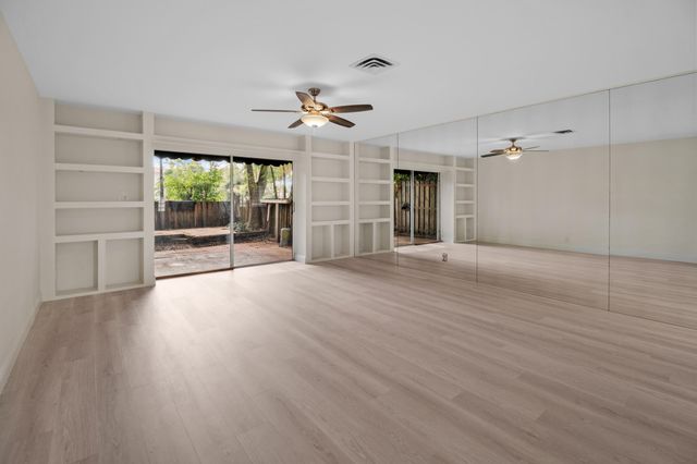 690 SE 23rd Avenue 3, Pompano Beach, FL 33062