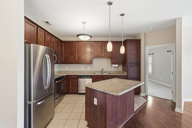 567 Riverpointe Drive, 11, Dayton, KY 41074