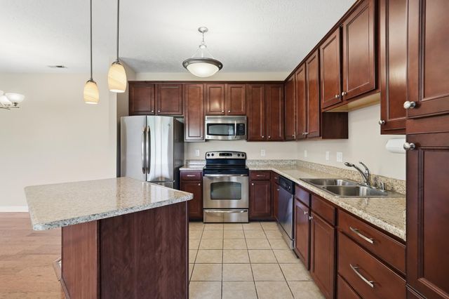 567 Riverpointe Drive, 11, Dayton, KY 41074