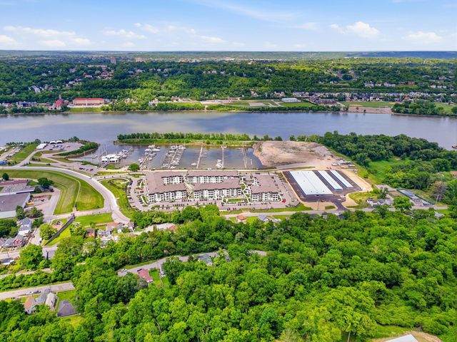 567 Riverpointe Drive, 11, Dayton, KY 41074