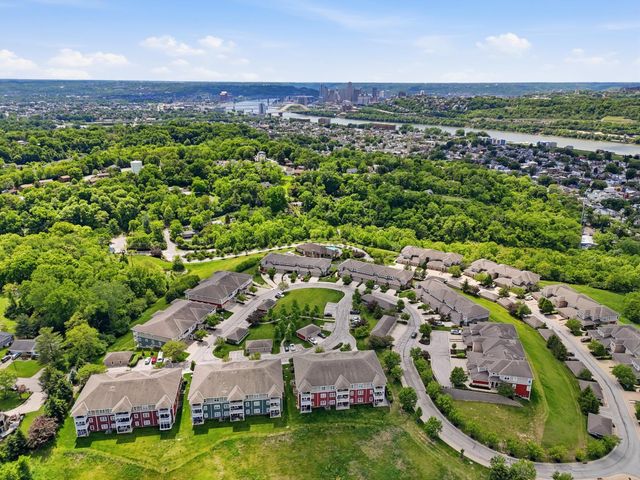 567 Riverpointe Drive, 11, Dayton, KY 41074