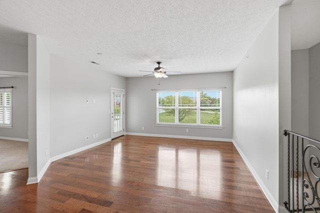 567 Riverpointe Drive, 11, Dayton, KY 41074