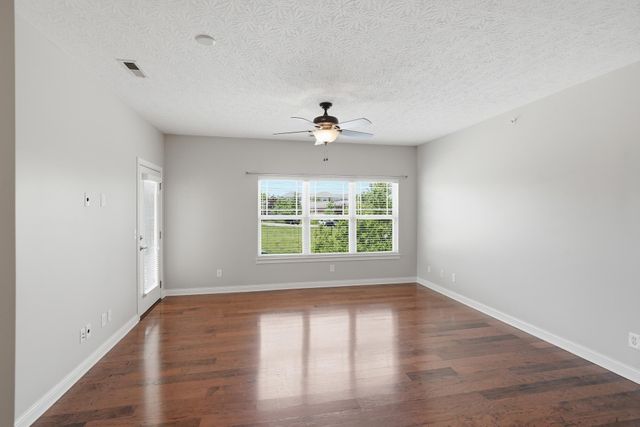 567 Riverpointe Drive, 11, Dayton, KY 41074