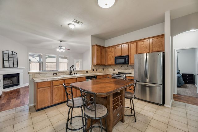 1323 Canyon Creek Road, Wylie, TX 75098