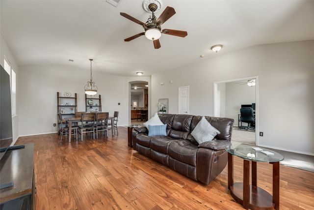 1323 Canyon Creek Road, Wylie, TX 75098