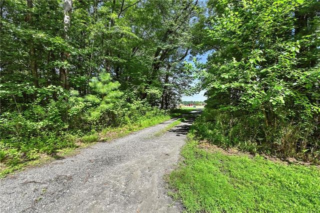 3256 Nansemond PW, Suffolk, VA 23434