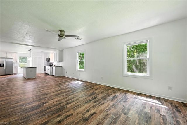 3256 Nansemond PW, Suffolk, VA 23434