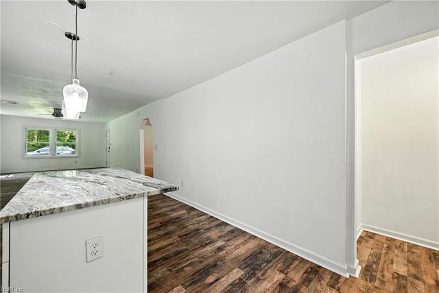 3256 Nansemond PW, Suffolk, VA 23434