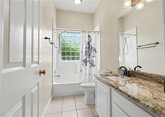 6319 S Tall Oaks Loop, Springdale, AR 72762