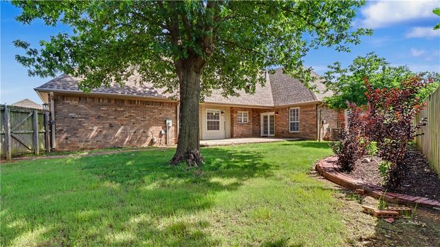 6319 S Tall Oaks Loop, Springdale, AR 72762