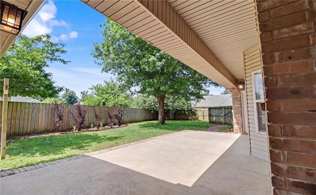 6319 S Tall Oaks Loop, Springdale, AR 72762
