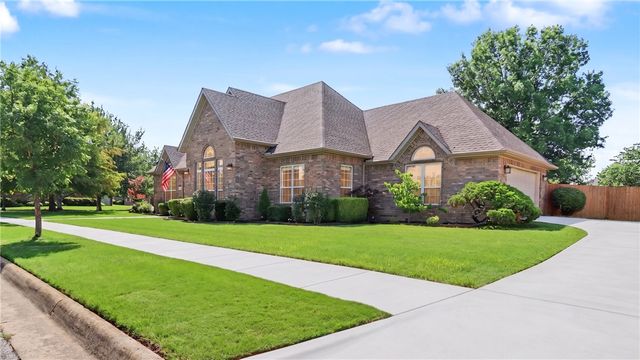 6319 S Tall Oaks Loop, Springdale, AR 72762