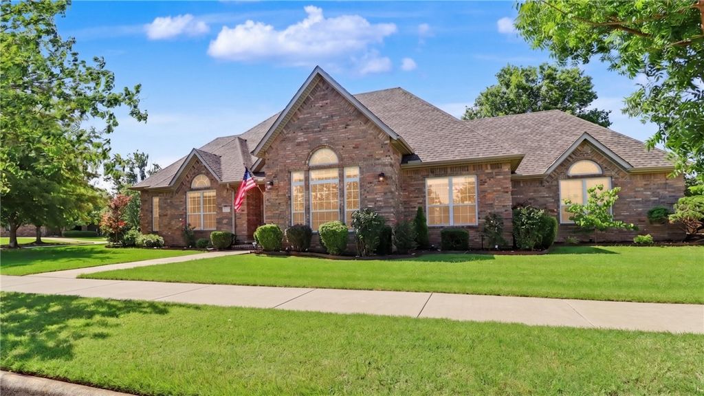 6319 S Tall Oaks Loop, Springdale, AR 72762