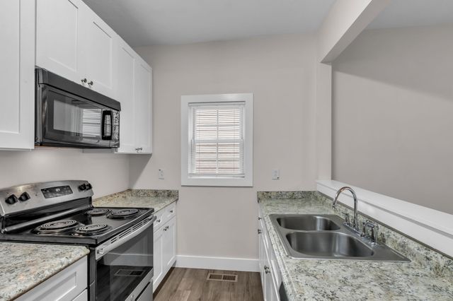 460 E State St, Murfreesboro, TN 37130