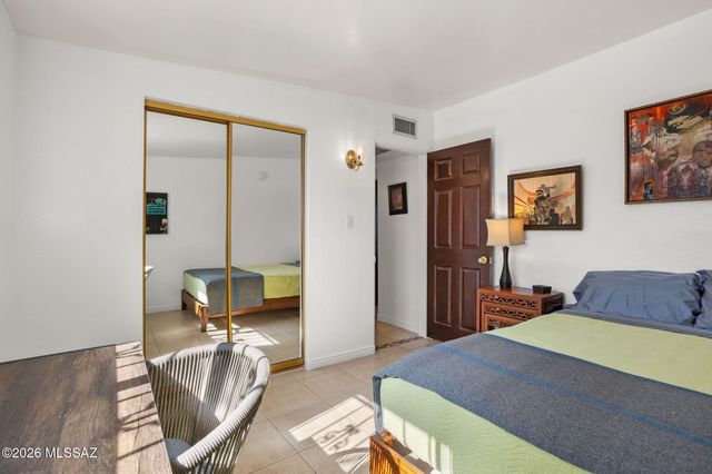 5200 E 28th Street, Tucson, AZ 85711