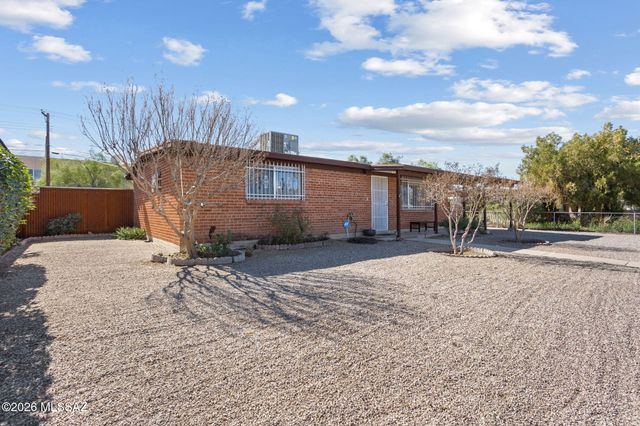 5200 E 28th Street, Tucson, AZ 85711