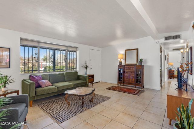 5200 E 28th Street, Tucson, AZ 85711