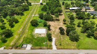 3680 County Road 326, Alvin, TX 77511