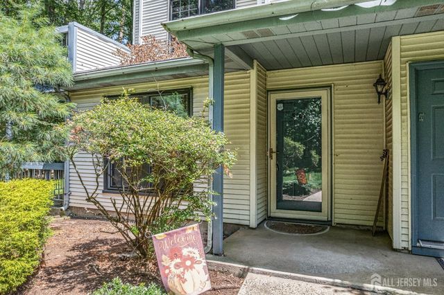 5101 Stonehedge Road 5101, Edison, NJ 08820
