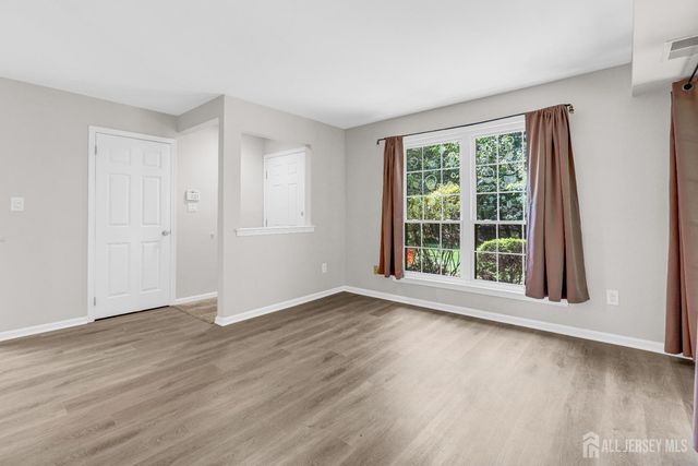 5101 Stonehedge Road 5101, Edison, NJ 08820