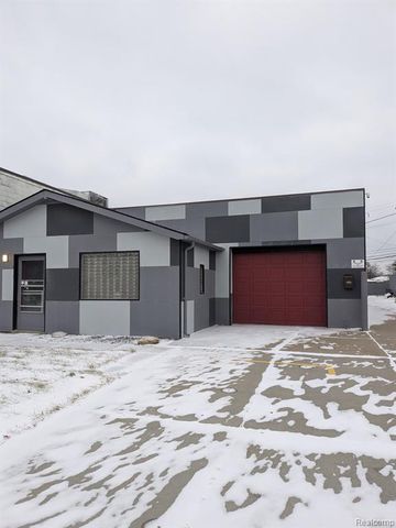 20520 Stephens Street, Saint Clair Shores, MI 48080
