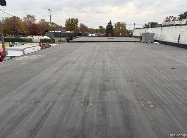 20520 Stephens Street, Saint Clair Shores, MI 48080