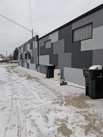 20520 Stephens Street, Saint Clair Shores, MI 48080