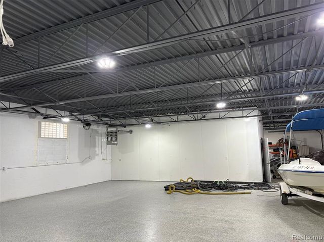 20520 Stephens Street, Saint Clair Shores, MI 48080
