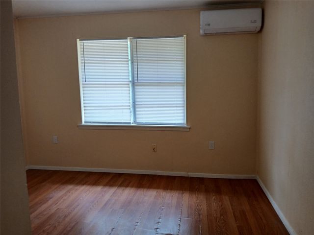 140 Evergreen Drive, Gun Barrel City, TX 75156