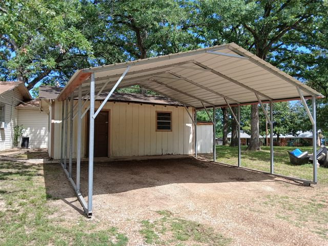 140 Evergreen Drive, Gun Barrel City, TX 75156