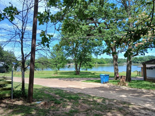 140 Evergreen Drive, Gun Barrel City, TX 75156