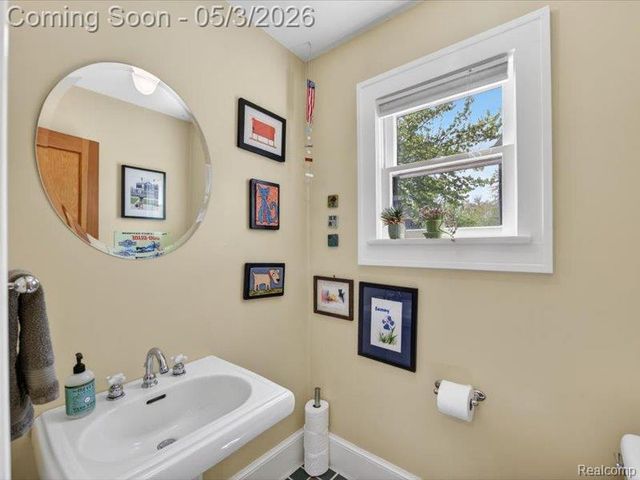 1115 Irving Avenue, Royal Oak, MI 48067