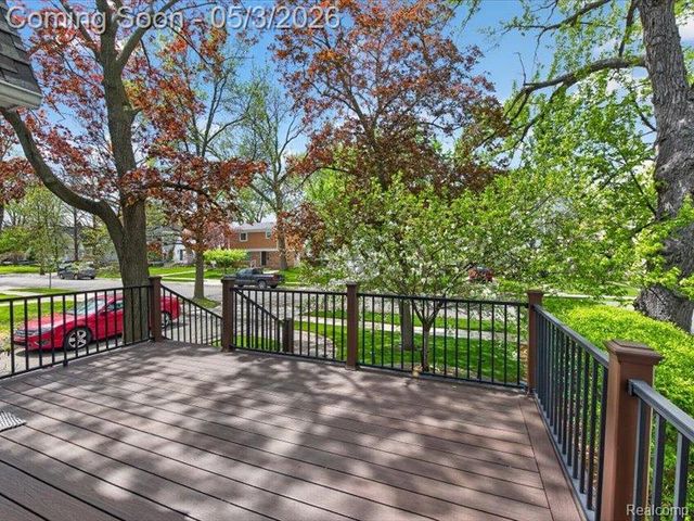 1115 Irving Avenue, Royal Oak, MI 48067