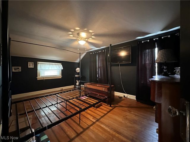 1072 Willard Avenue SE, Warren, OH 44484