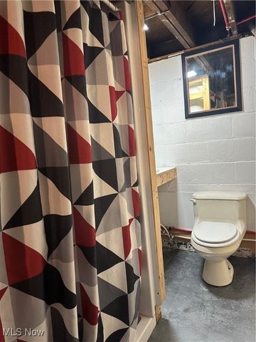 1072 Willard Avenue SE, Warren, OH 44484