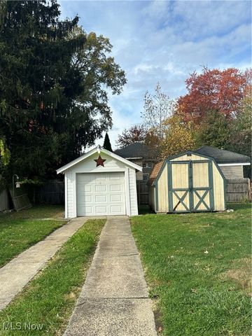 1072 Willard Avenue SE, Warren, OH 44484