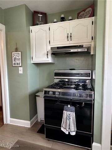 1072 Willard Avenue SE, Warren, OH 44484